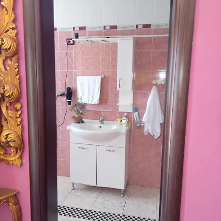 Mondi * Durrës